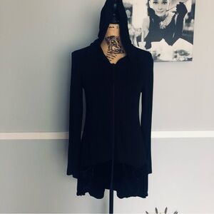 🖤NWOT LOGO by Lori Goldstein Black Zip XS Cardigan with Velvet Trim🖤